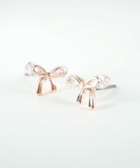 キュービックメタリックリボンチタンポストピアス