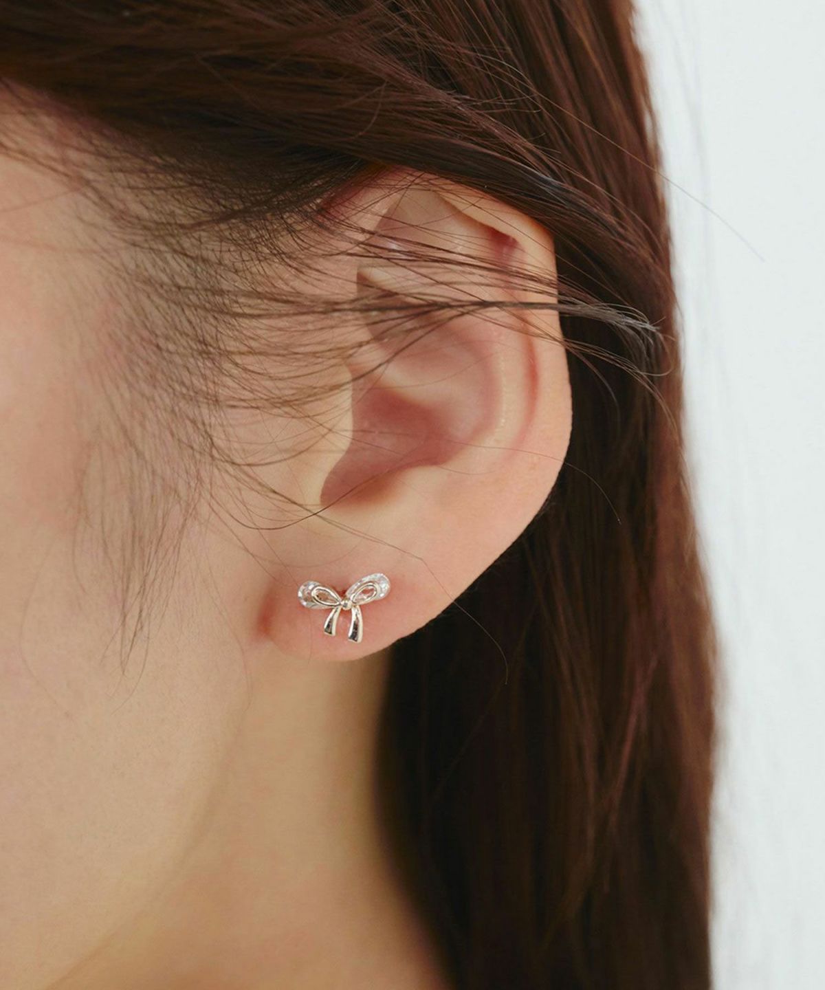 キュービックメタリックリボンチタンポストピアス