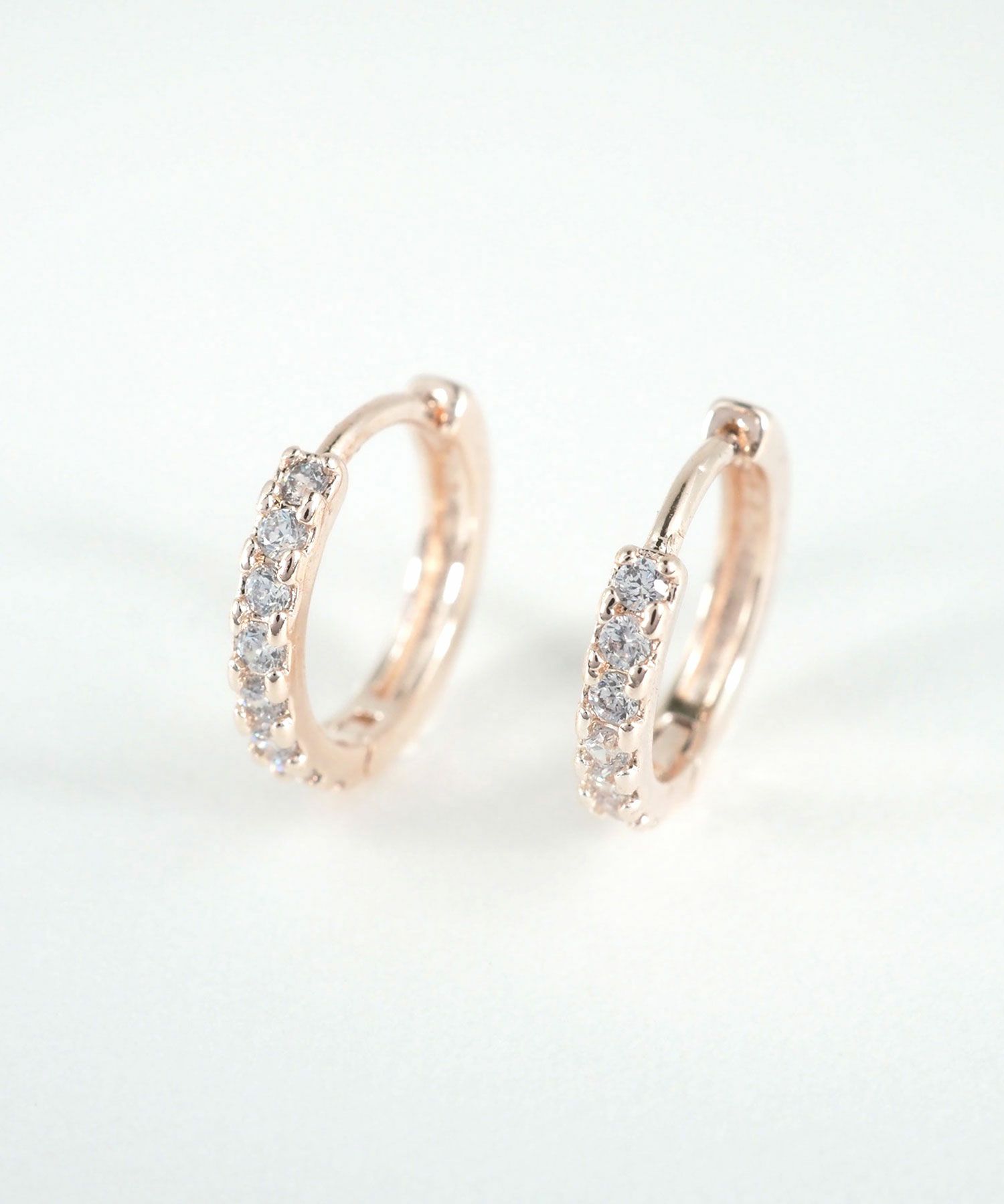 ラインストーンワンタッチピアス