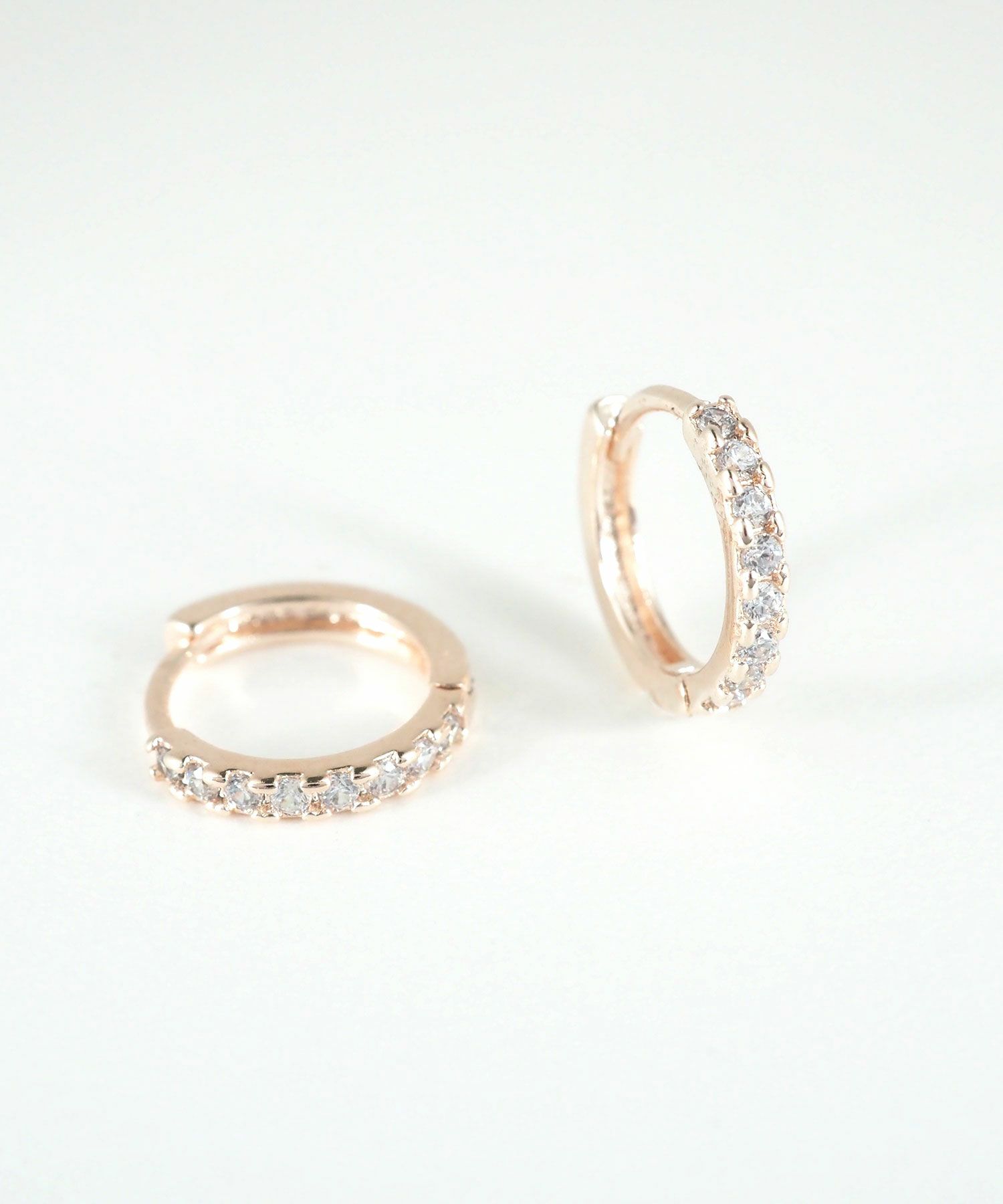 ラインストーンワンタッチピアス