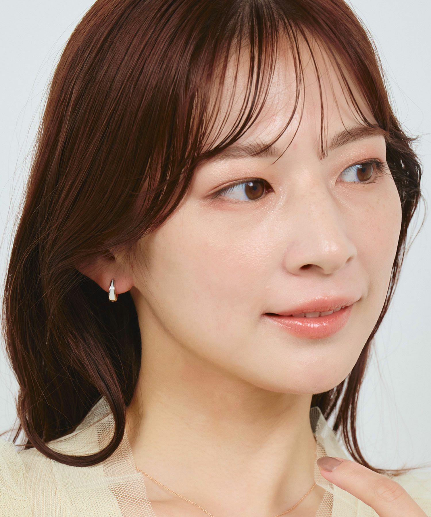 ホワイトラインワンタッチピアス