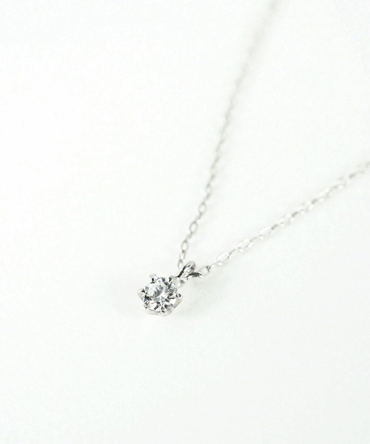 【web限定】[K10]WGスターレットダイヤモンドプチペンダント