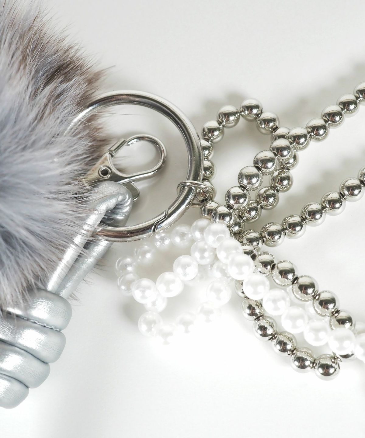 ポンポンファーキーチャーム