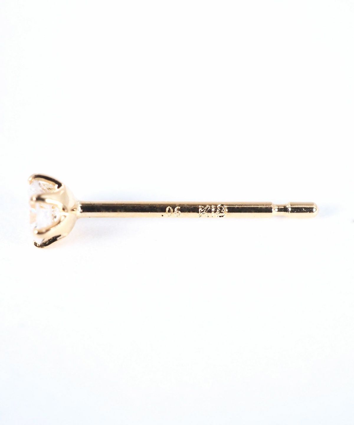 【web限定】[K18]ソリティアダイヤモンドピアス