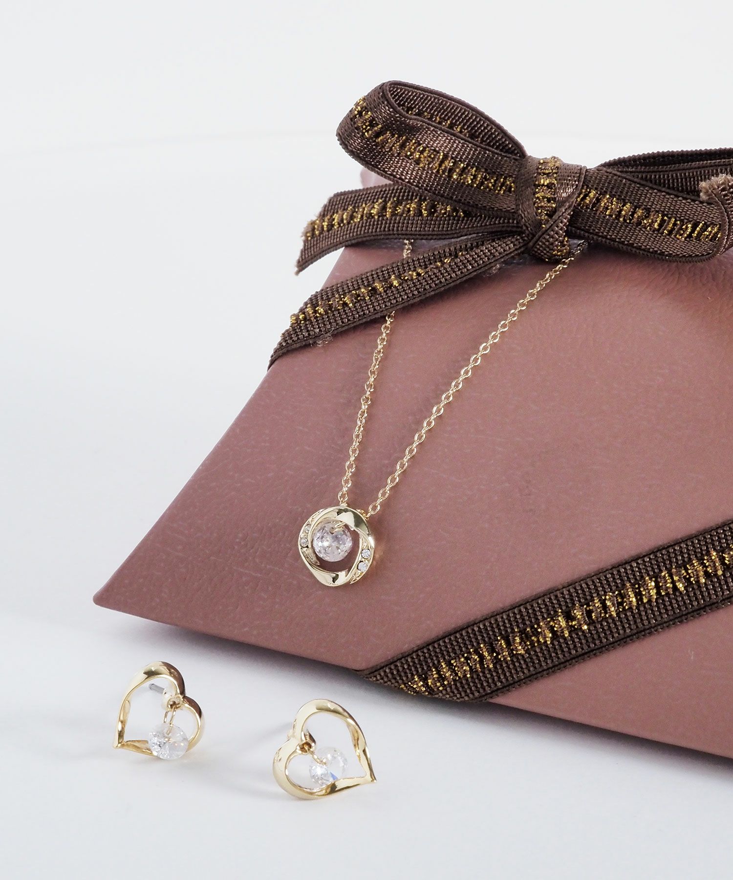 【web限定ギフトセット】シャイニングストーンピアス＆ネックレスクリスマスプレミアムセット