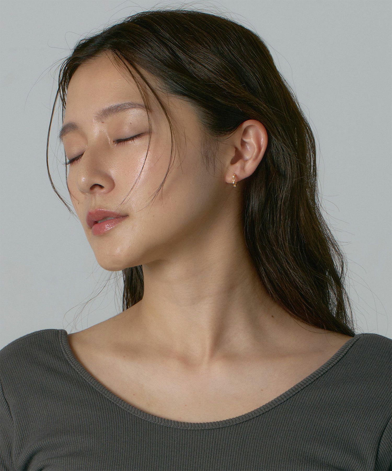 スリムウェーブフープセラミックポストピアス