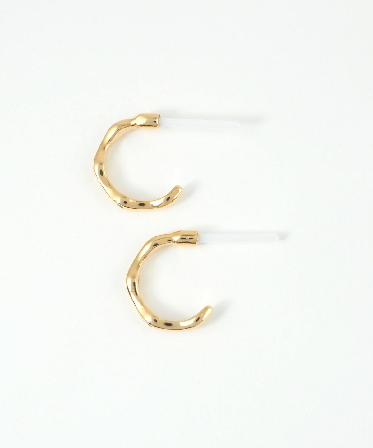 スリムウェーブフープセラミックポストピアス