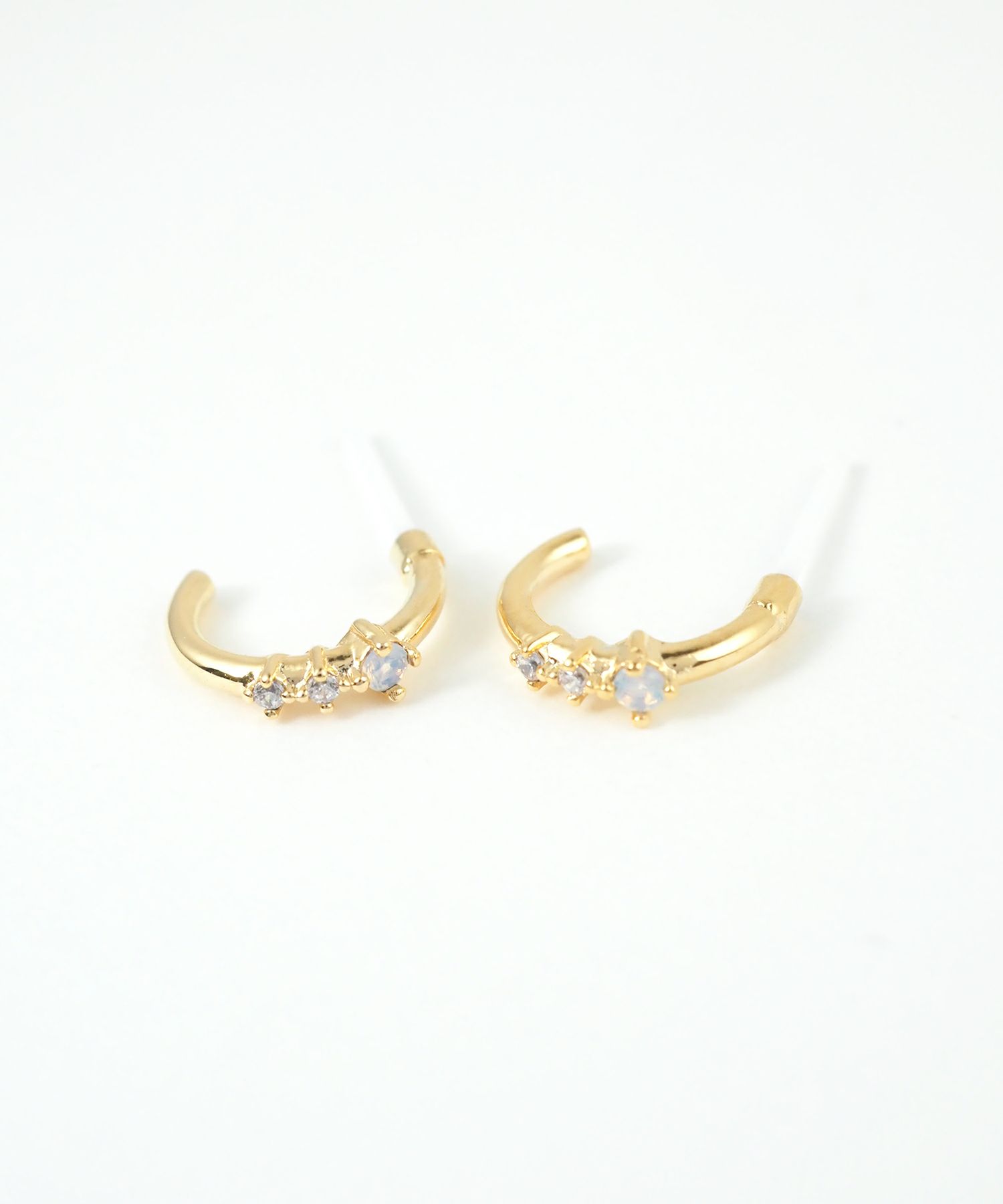 ホワイトストーンフープセラミックポストピアス