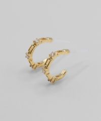 トリプルストーンフープセラミックポストピアス