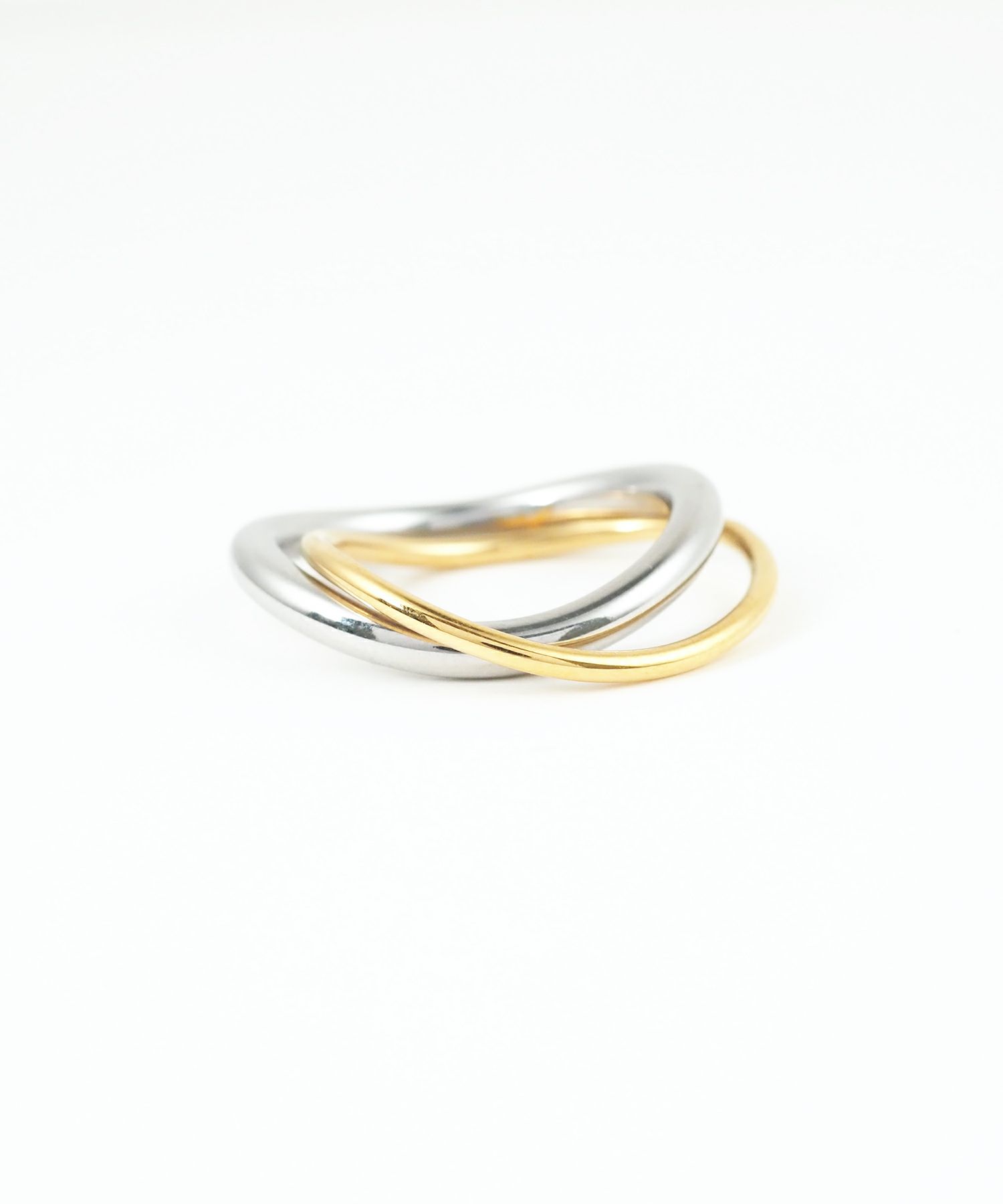 バイカラーウェーブラインリング