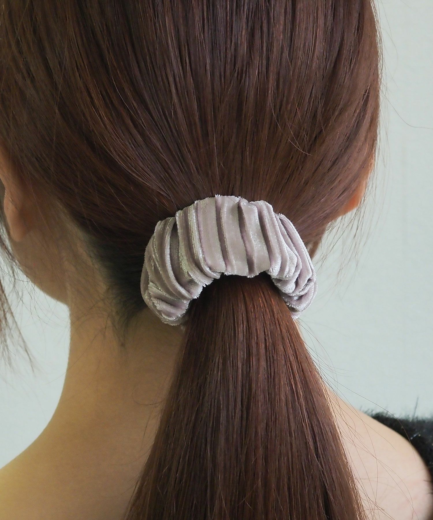 ベロアプリーツフック付きシュフィー