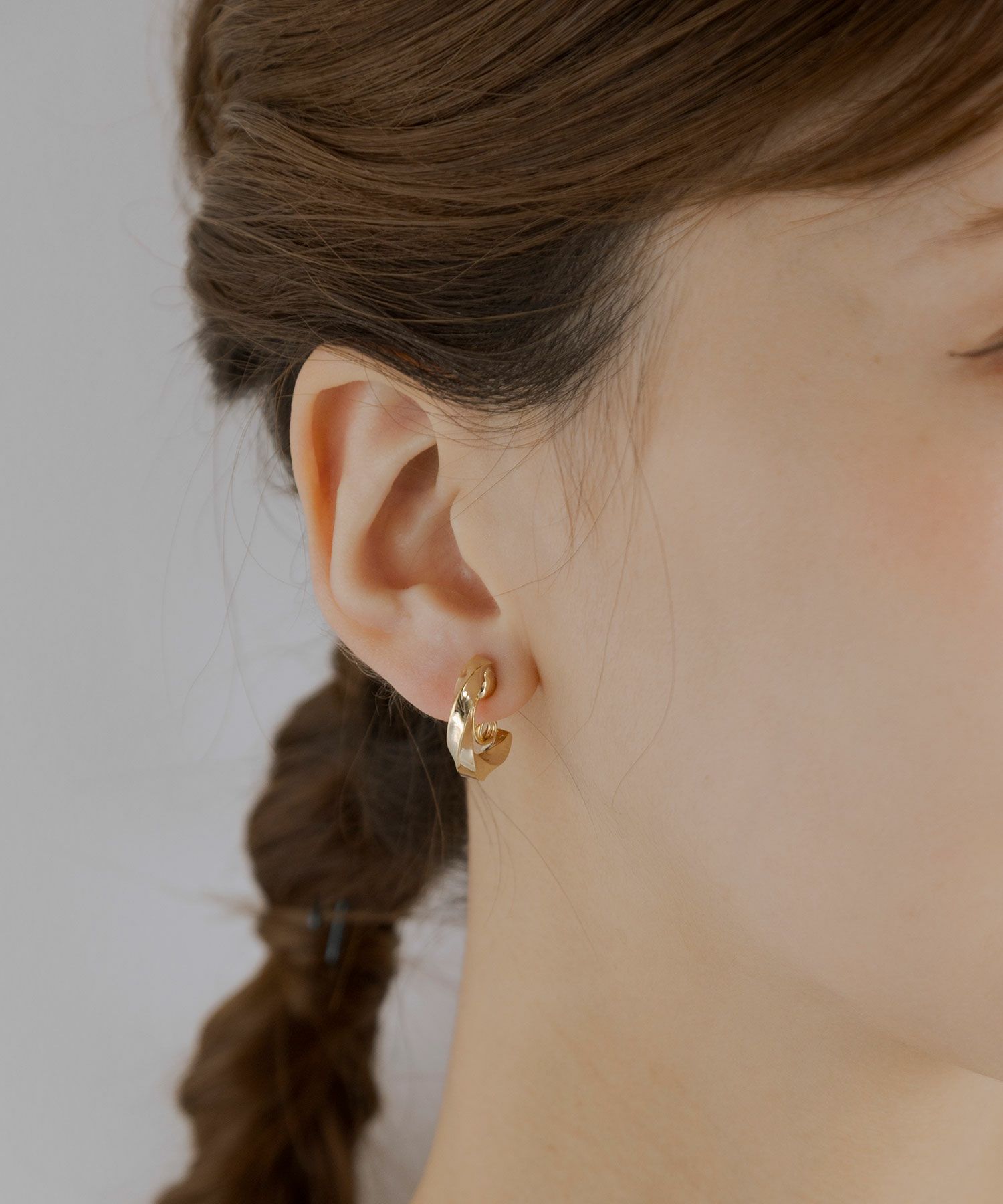 ツイストグランループフィットイヤリング