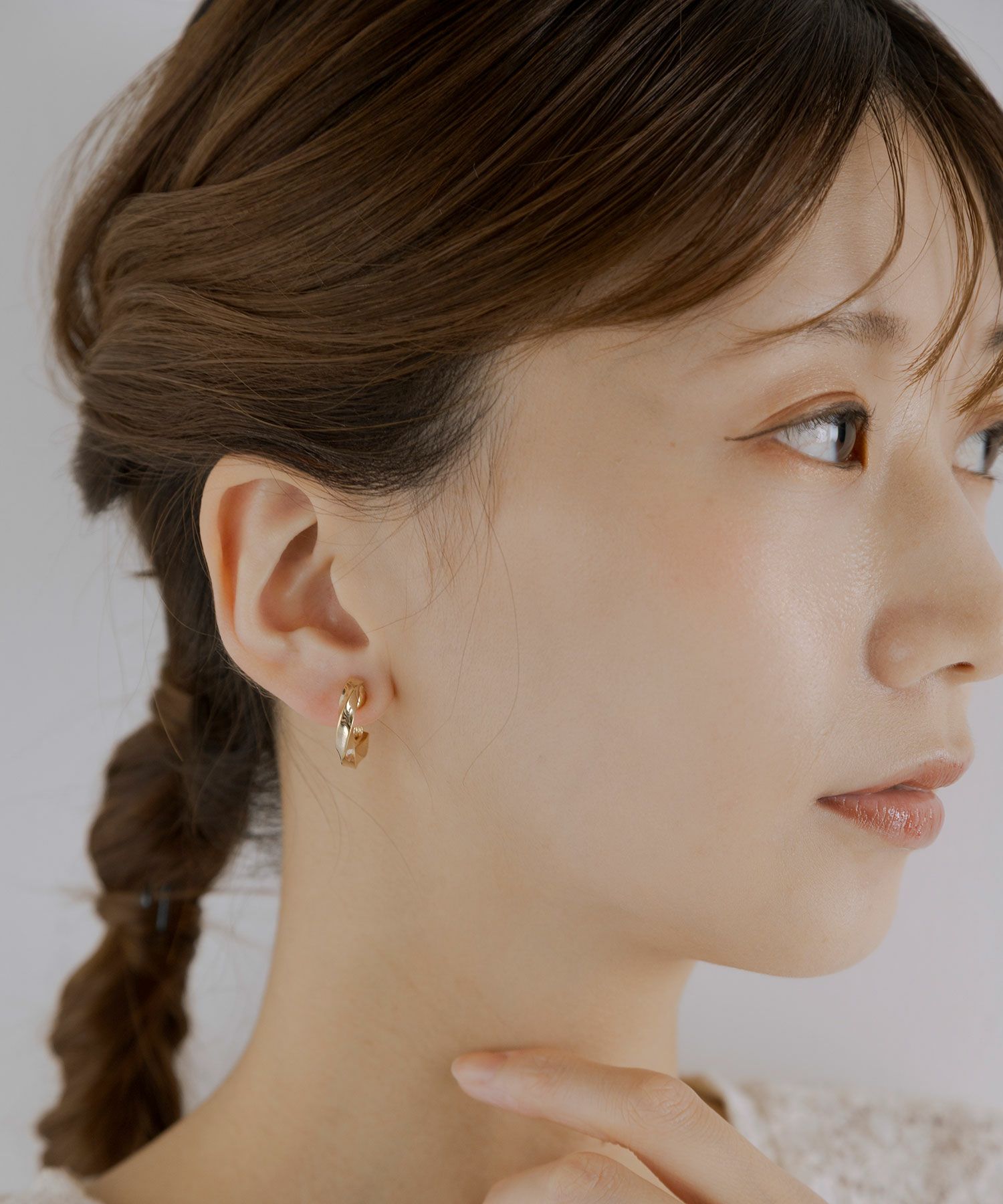 ツイストグランループフィットイヤリング