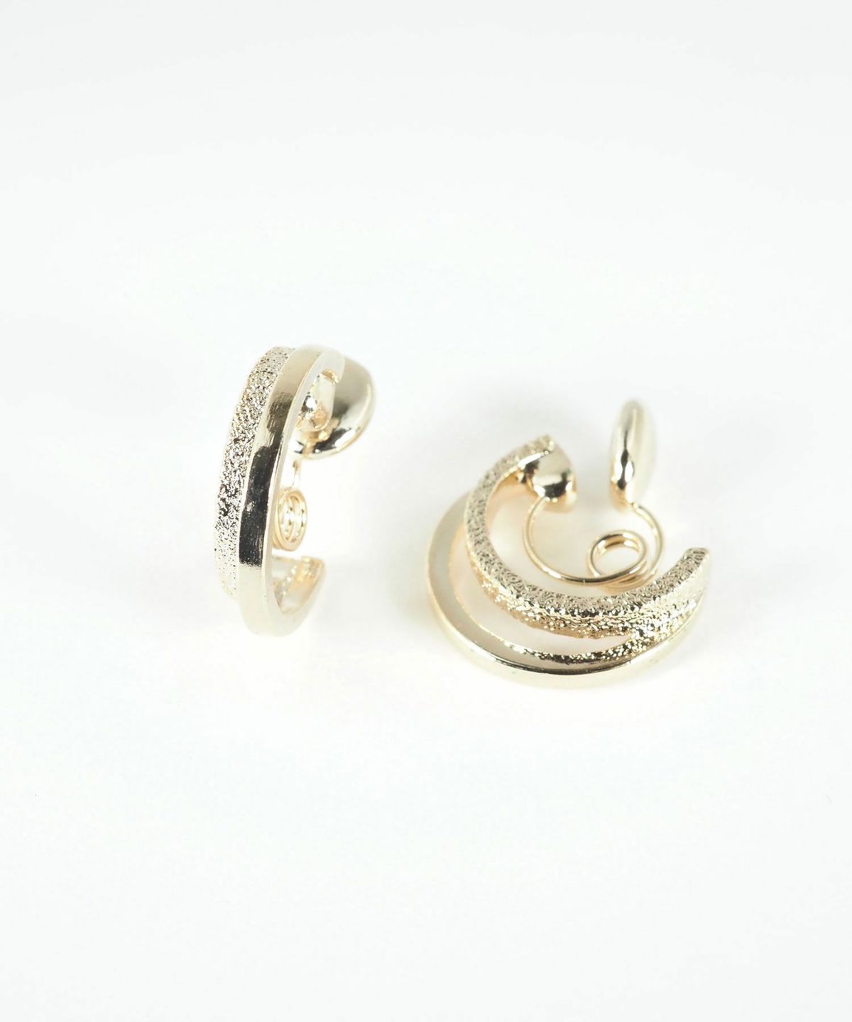 テクスチャーダブルライングランループフィットイヤリング