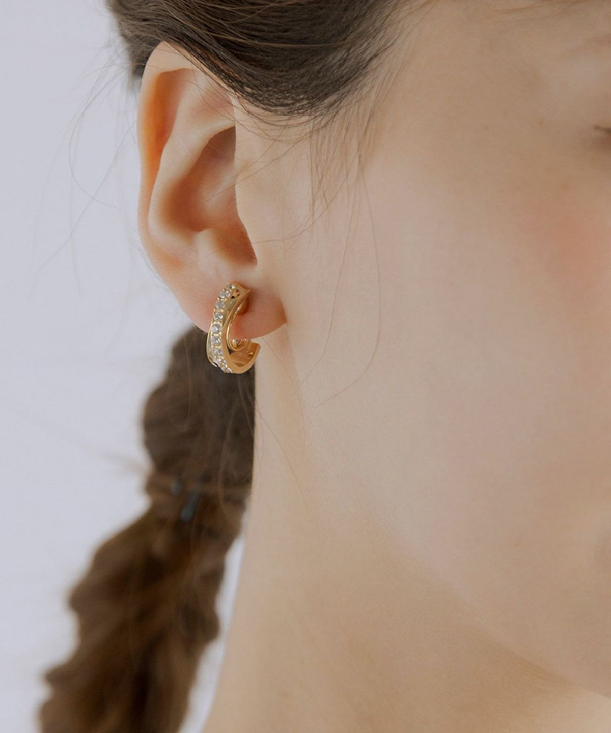 クロスラインストーングランループフィットイヤリング