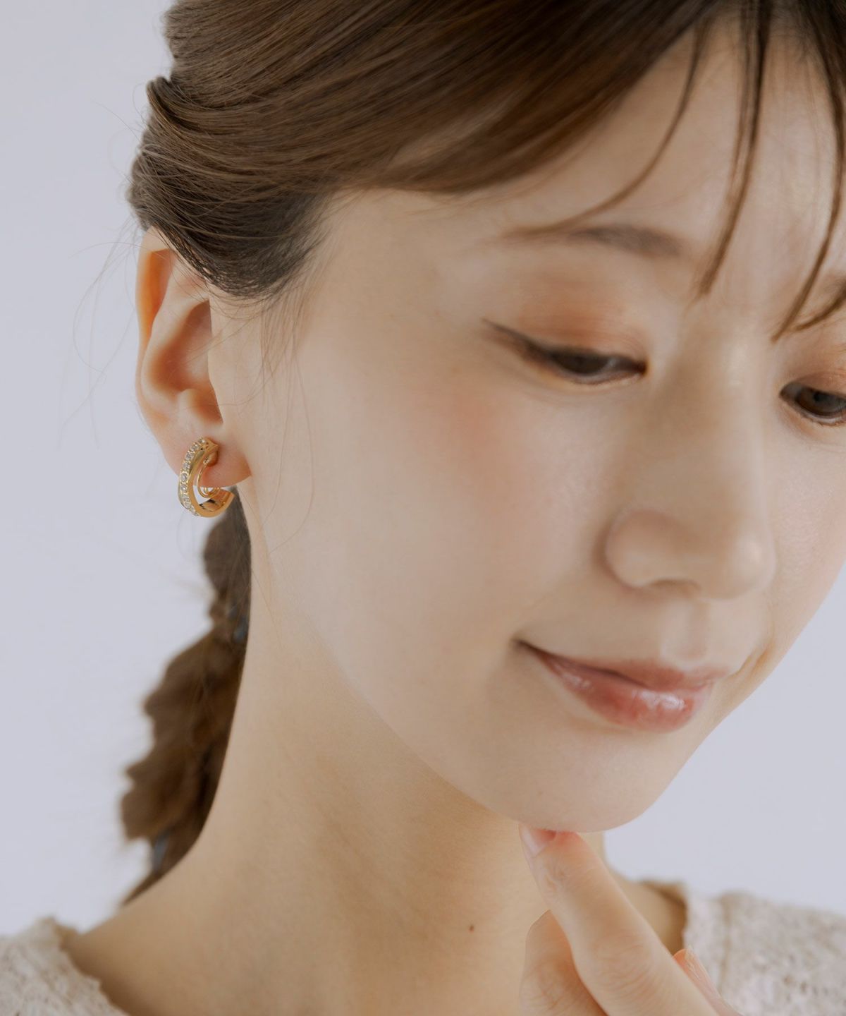 クロスラインストーングランループフィットイヤリング