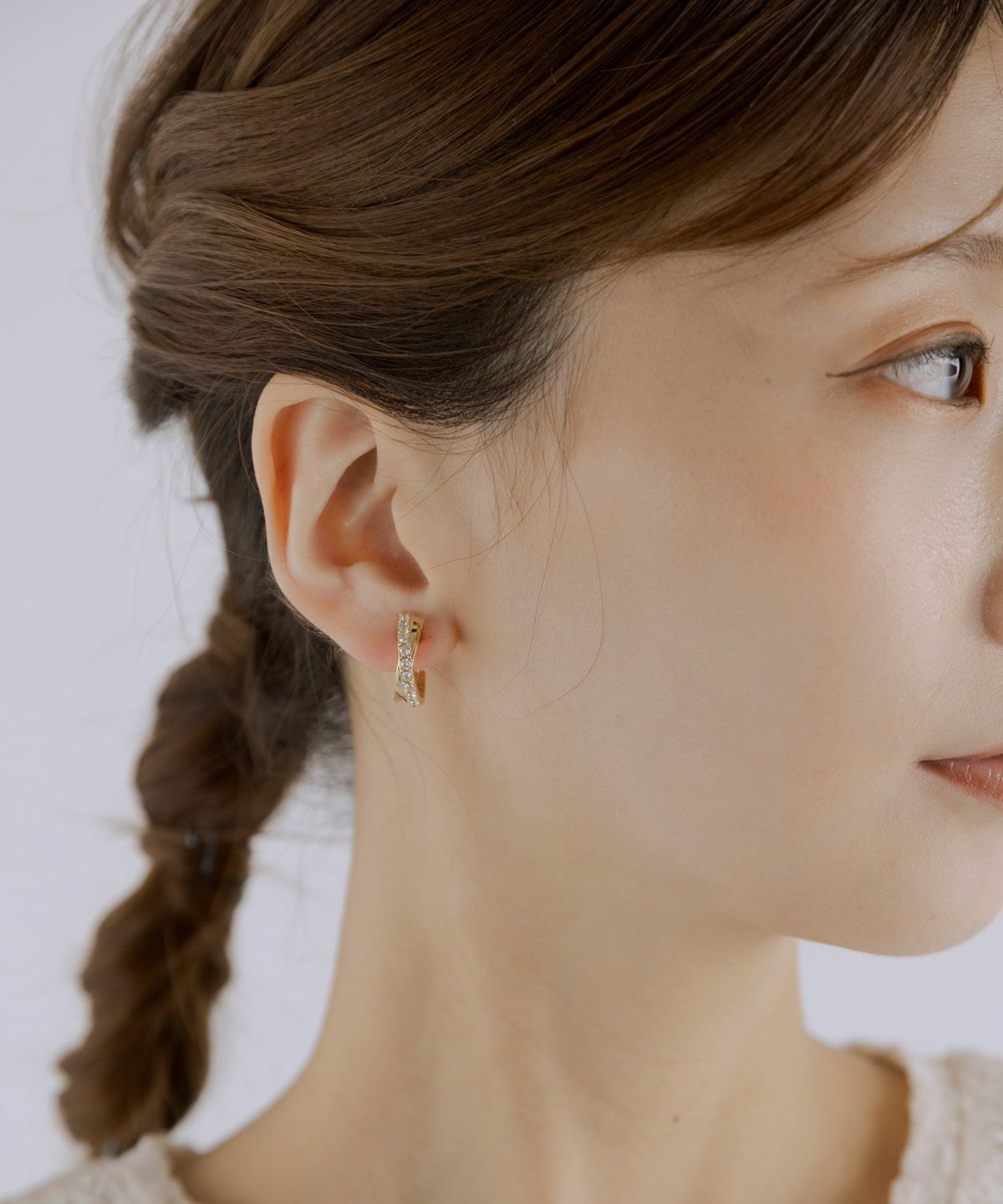 クロスラインストーングランループフィットイヤリング