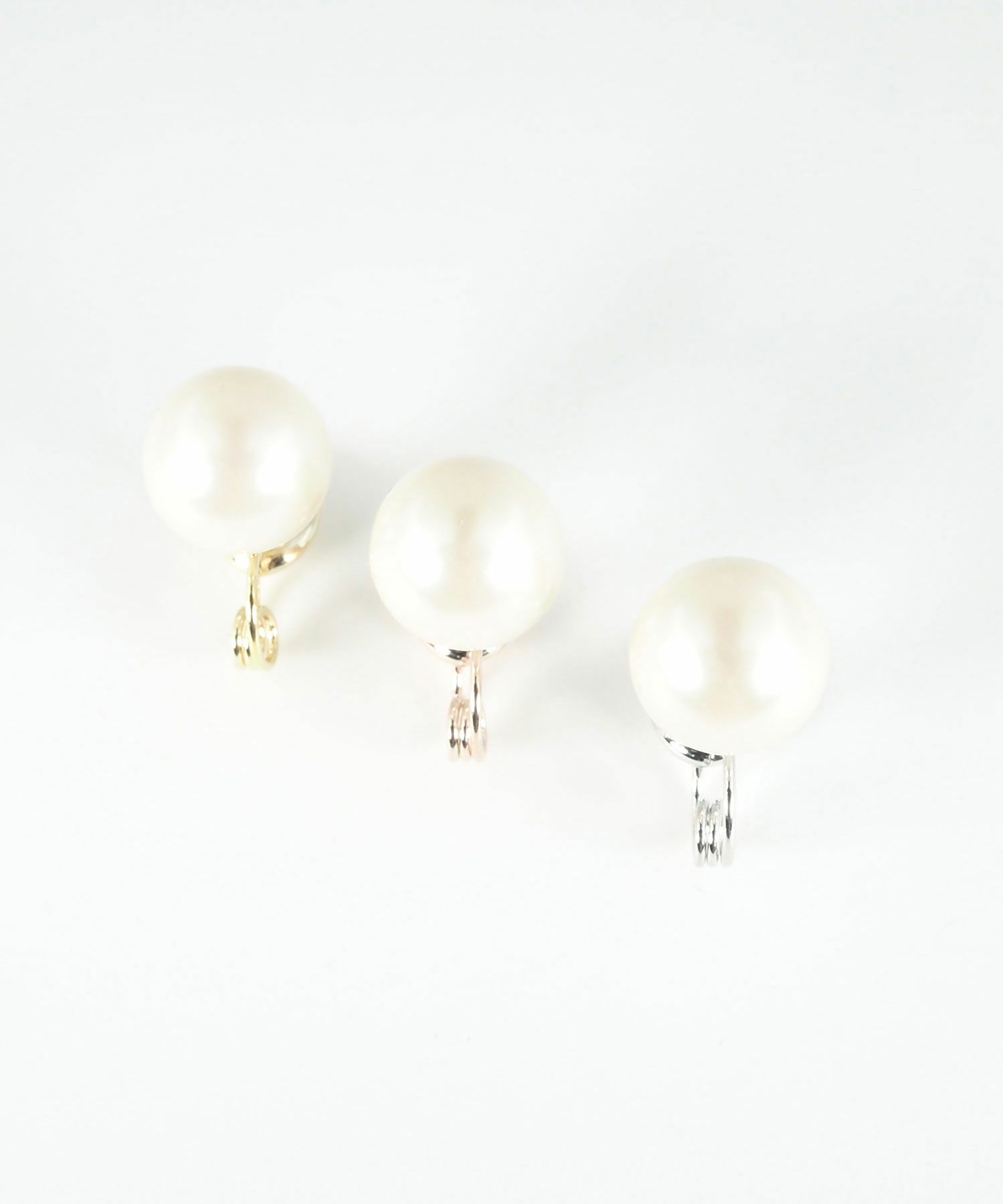 樹脂パールグランループフィットイヤリング