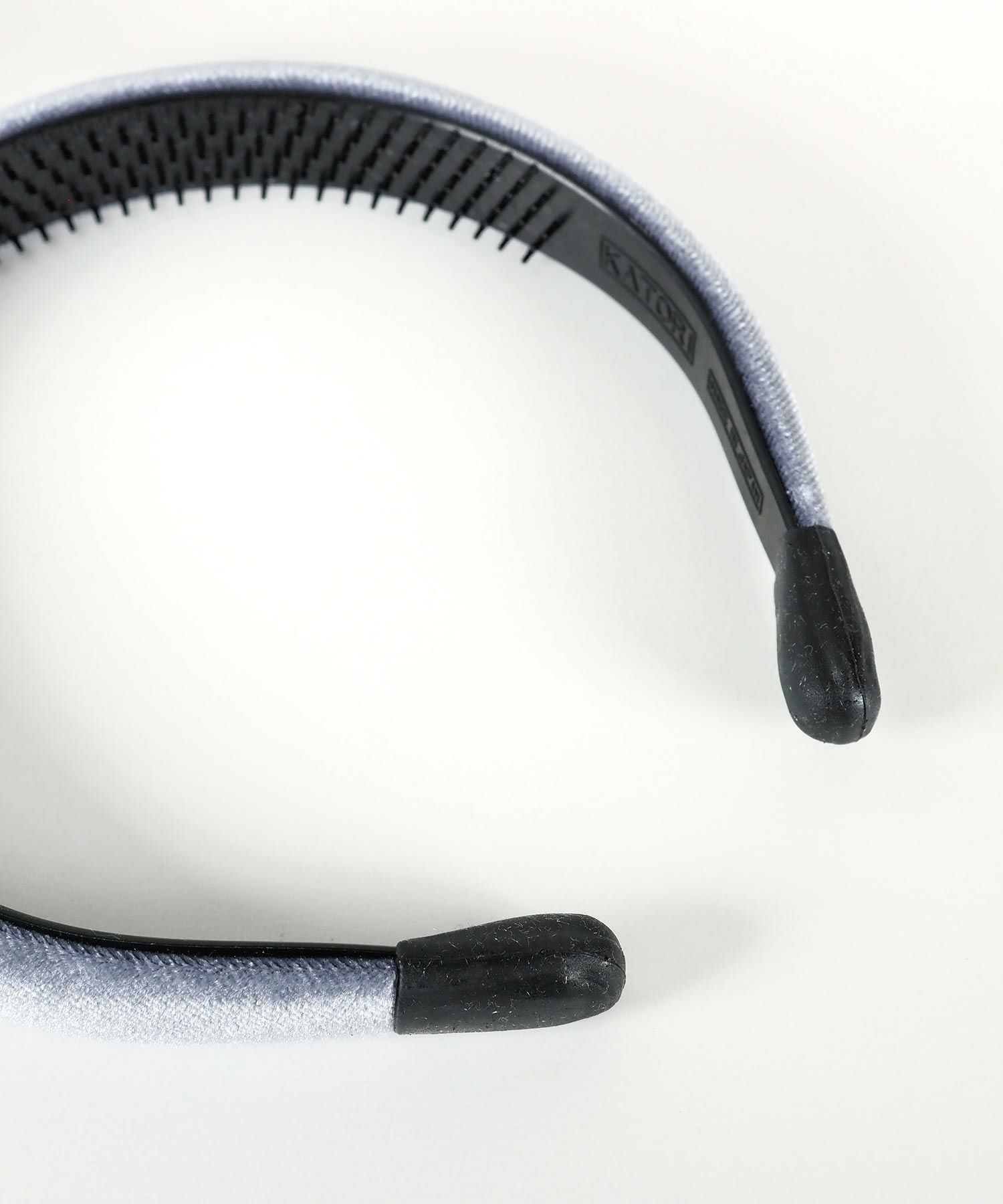 痛くならないベロアカチューシャ