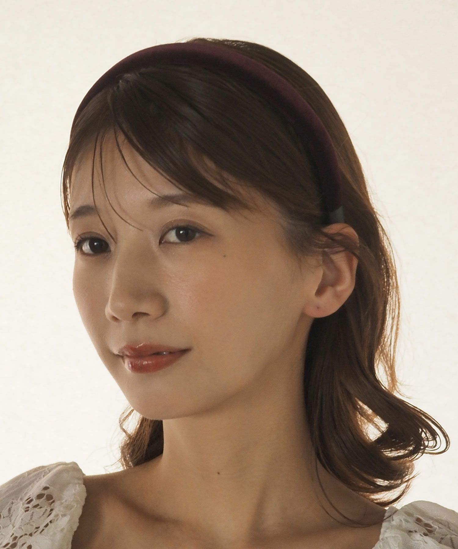 痛くならないベロアカチューシャ