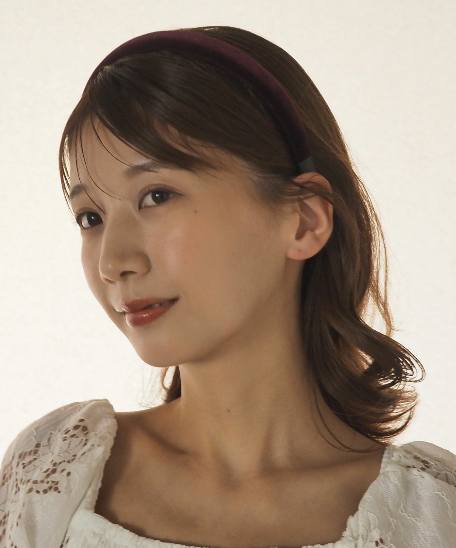 痛くならないベロアカチューシャ