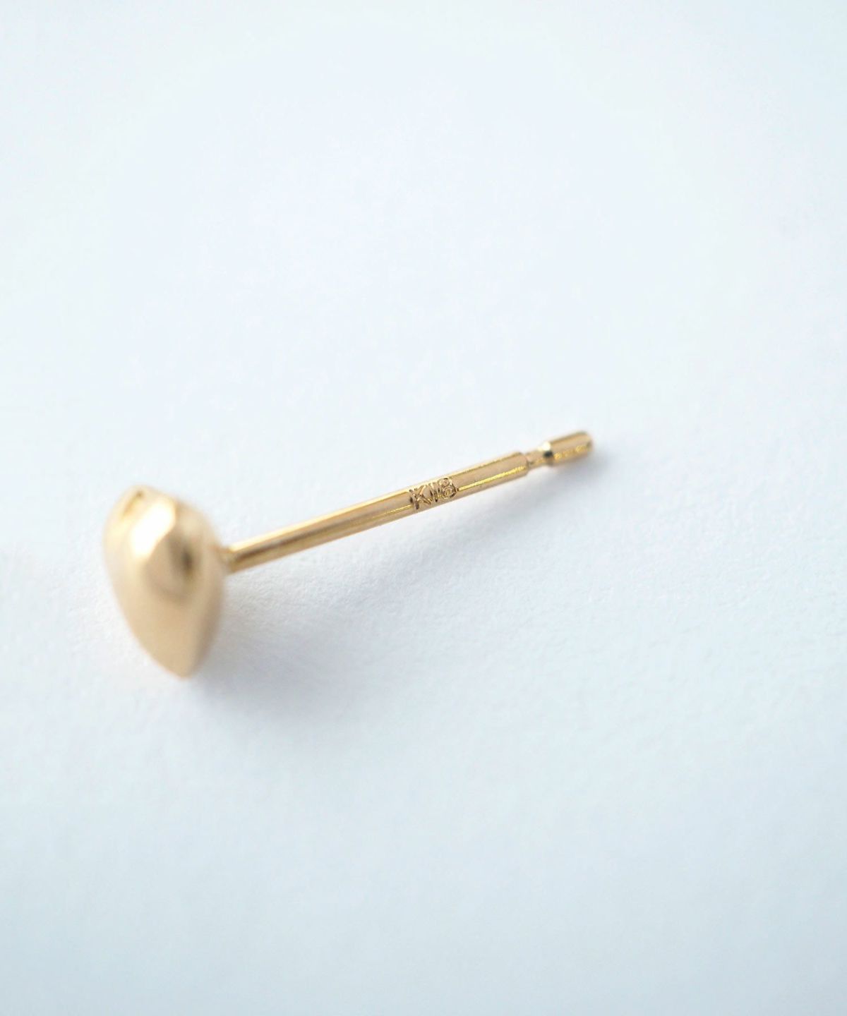 【web限定】[K18]プランプハートピアス