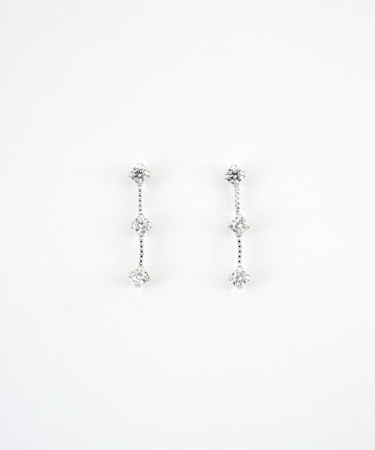 【web限定】[K10]WGトロワジルコニアピアス