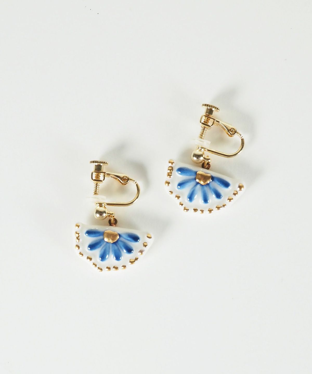 美濃焼タイル花かごイヤリング