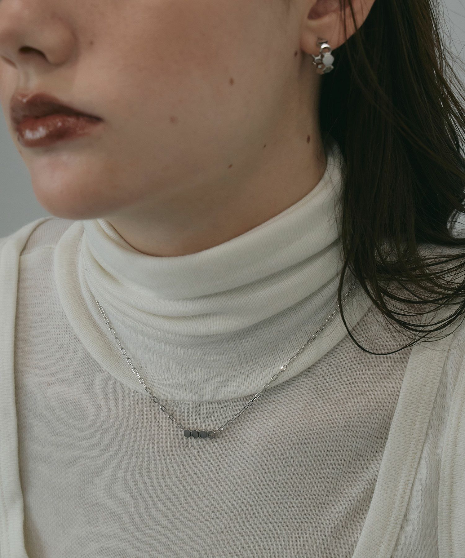 ヘキサゴンチェーンネックレス