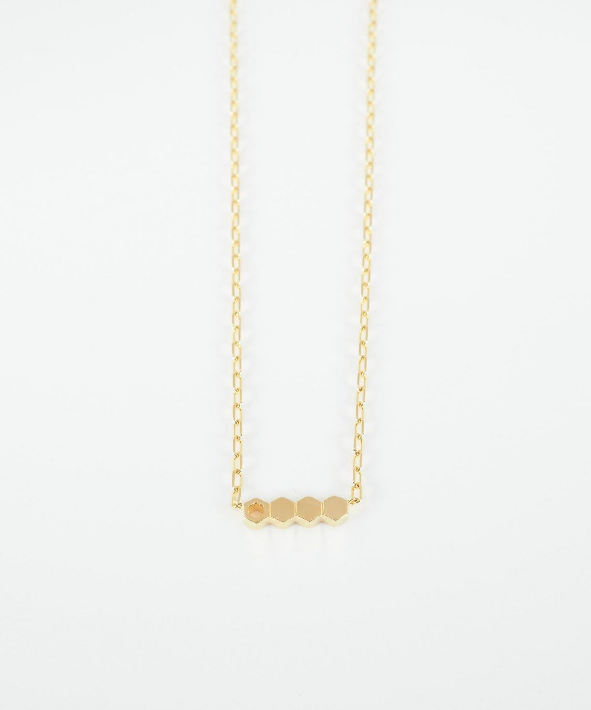 ヘキサゴンチェーンネックレス