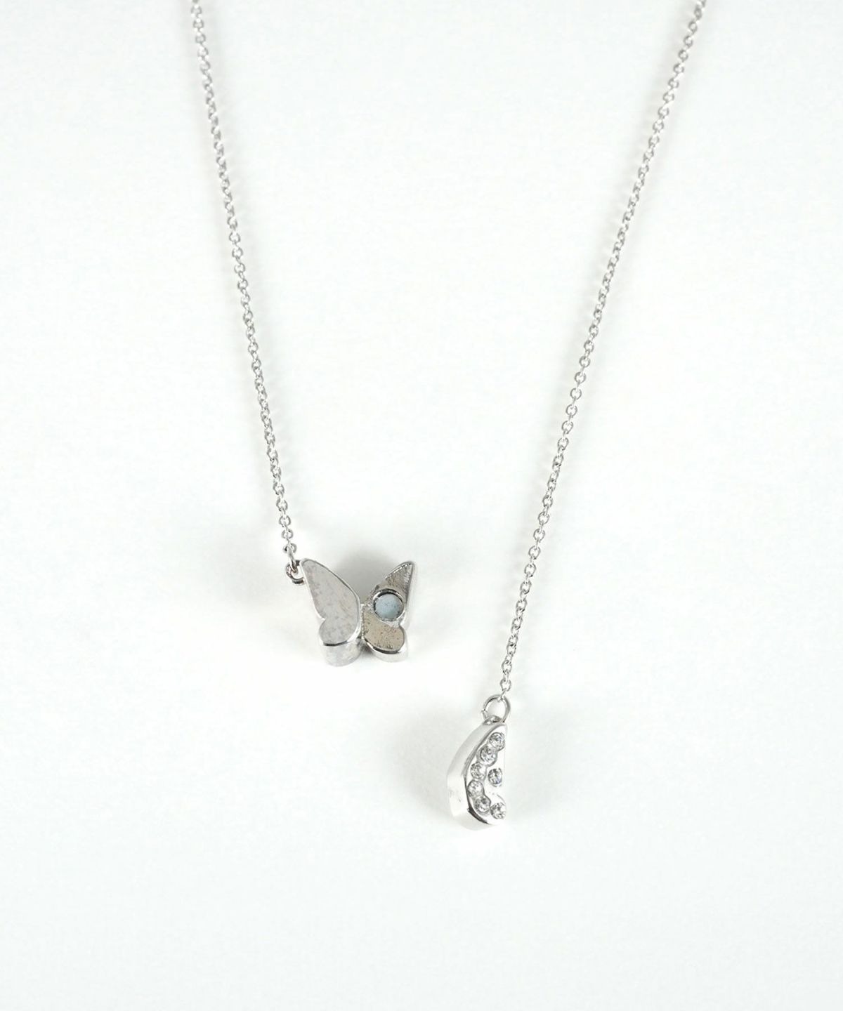 ビジューバタフライマグネットペンダント