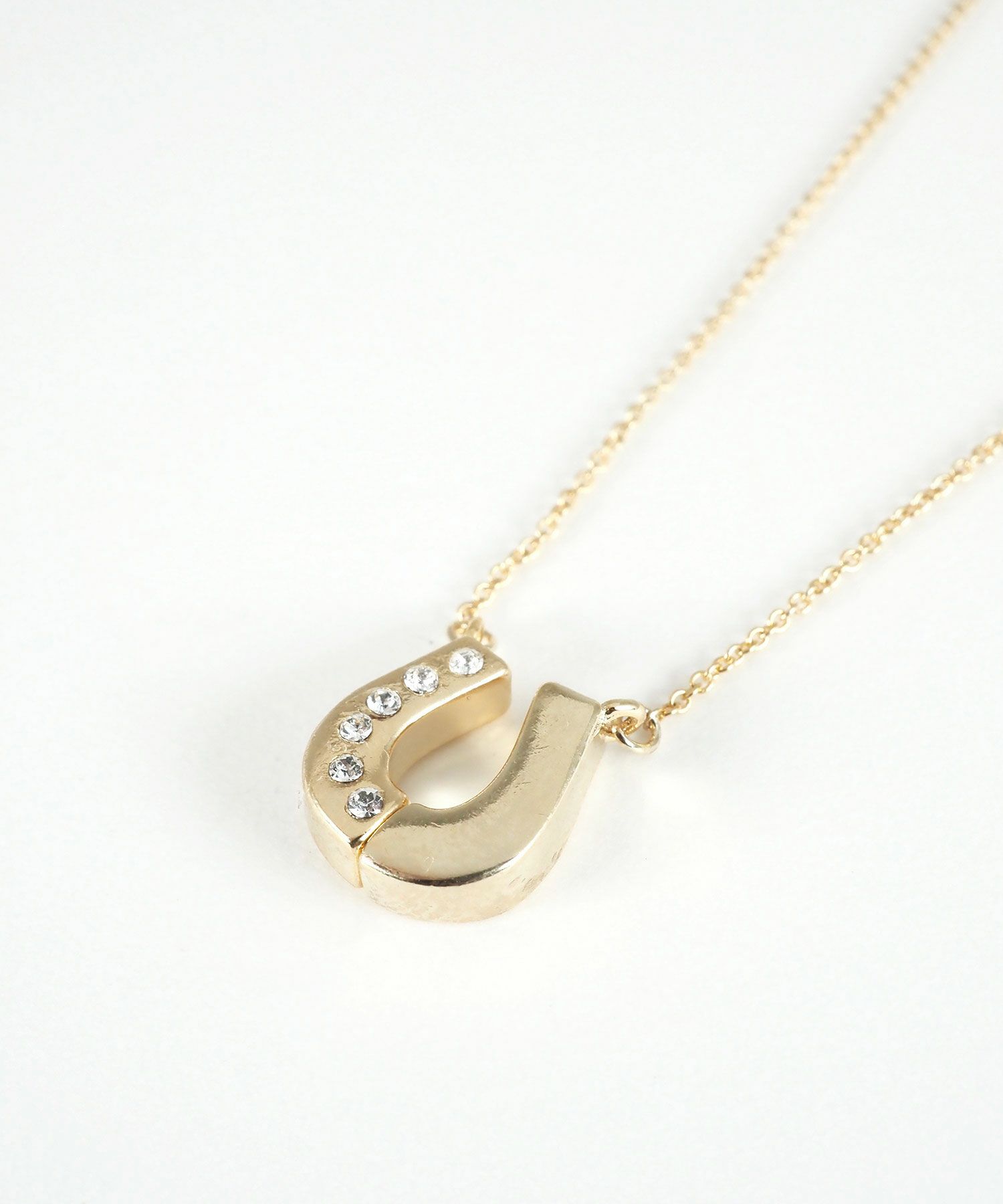 ビジューホースシューマグネットペンダント