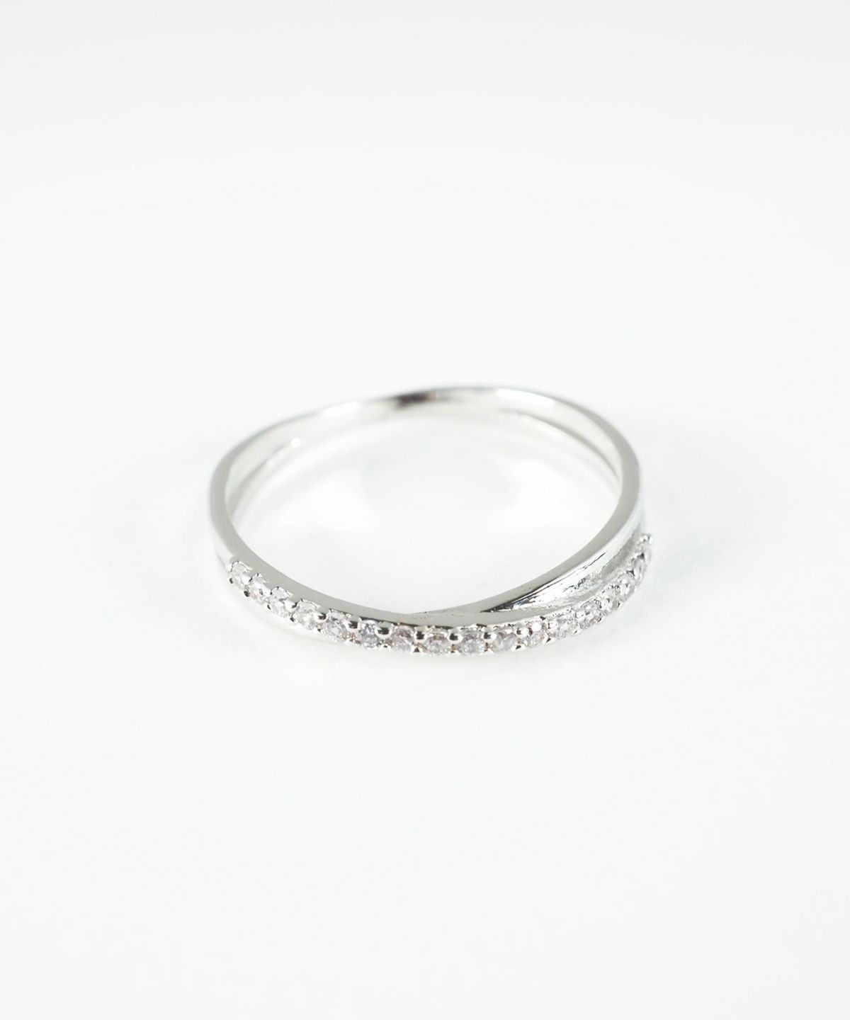 クロスラインストーンリング