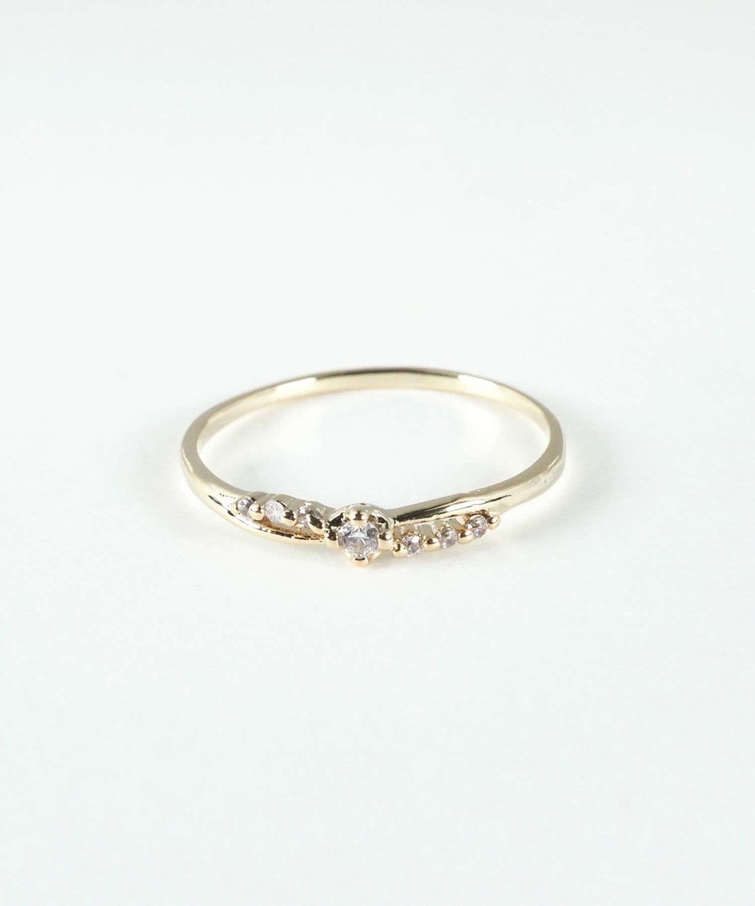 センターストーンクロスリング