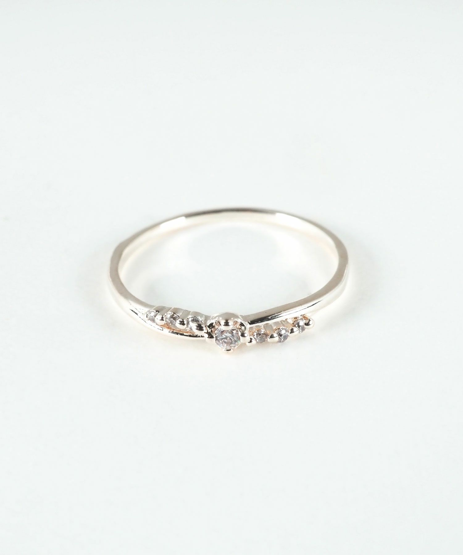 センターストーンクロスリング