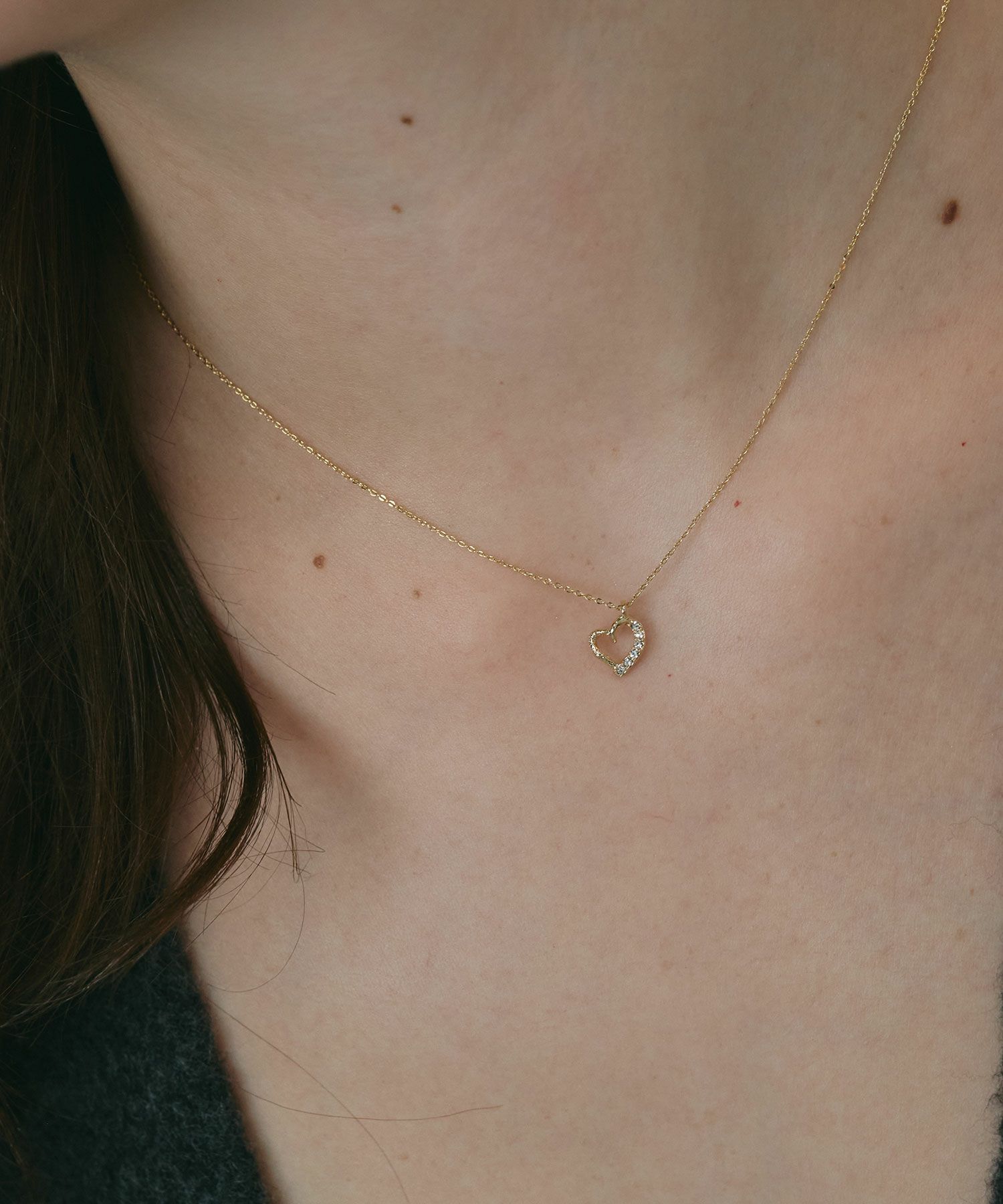 スランティングハートプチペンダント【MUK petite charme】