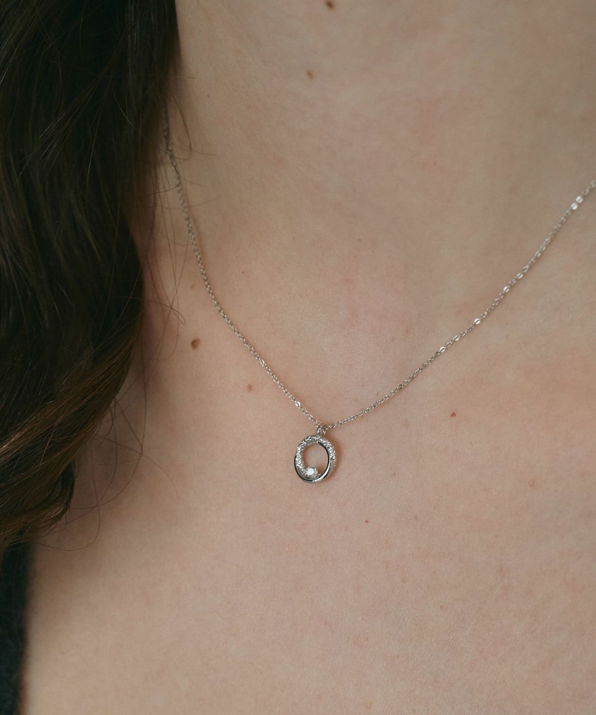 サークルストーンプチペンダント【MUK petite charme】