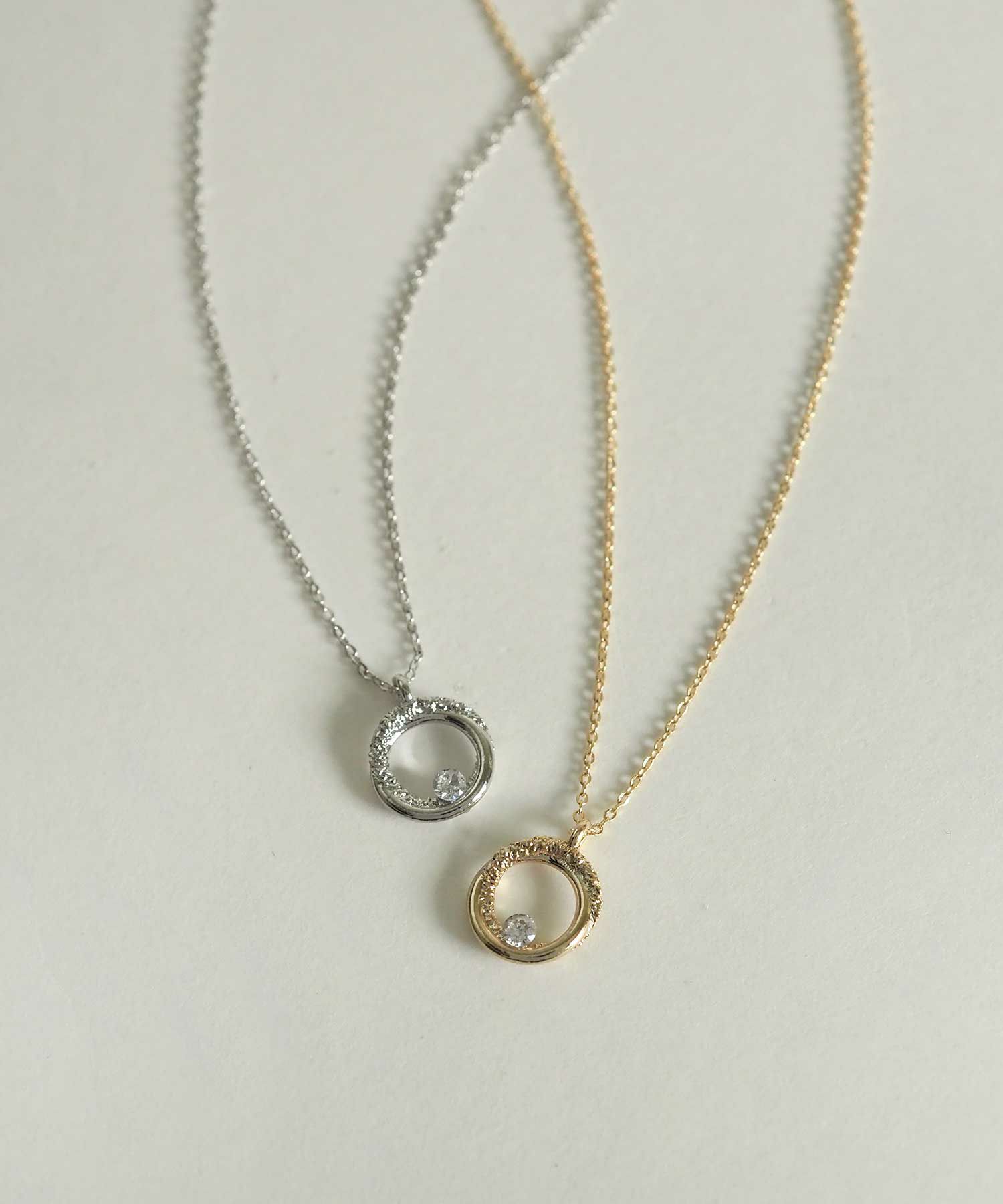 サークルストーンプチペンダント【MUK petite charme】