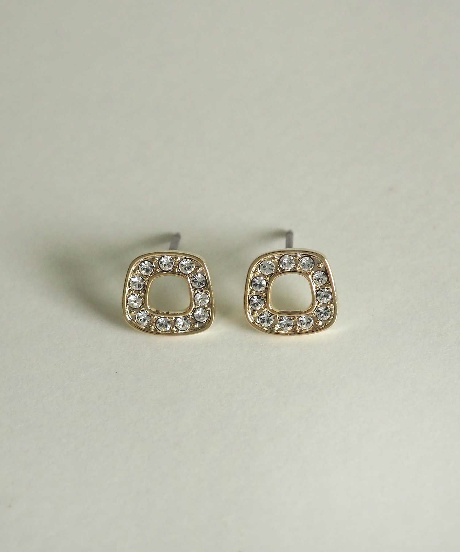 トラぺゾイドチタンポストピアス【MUK petite charme】