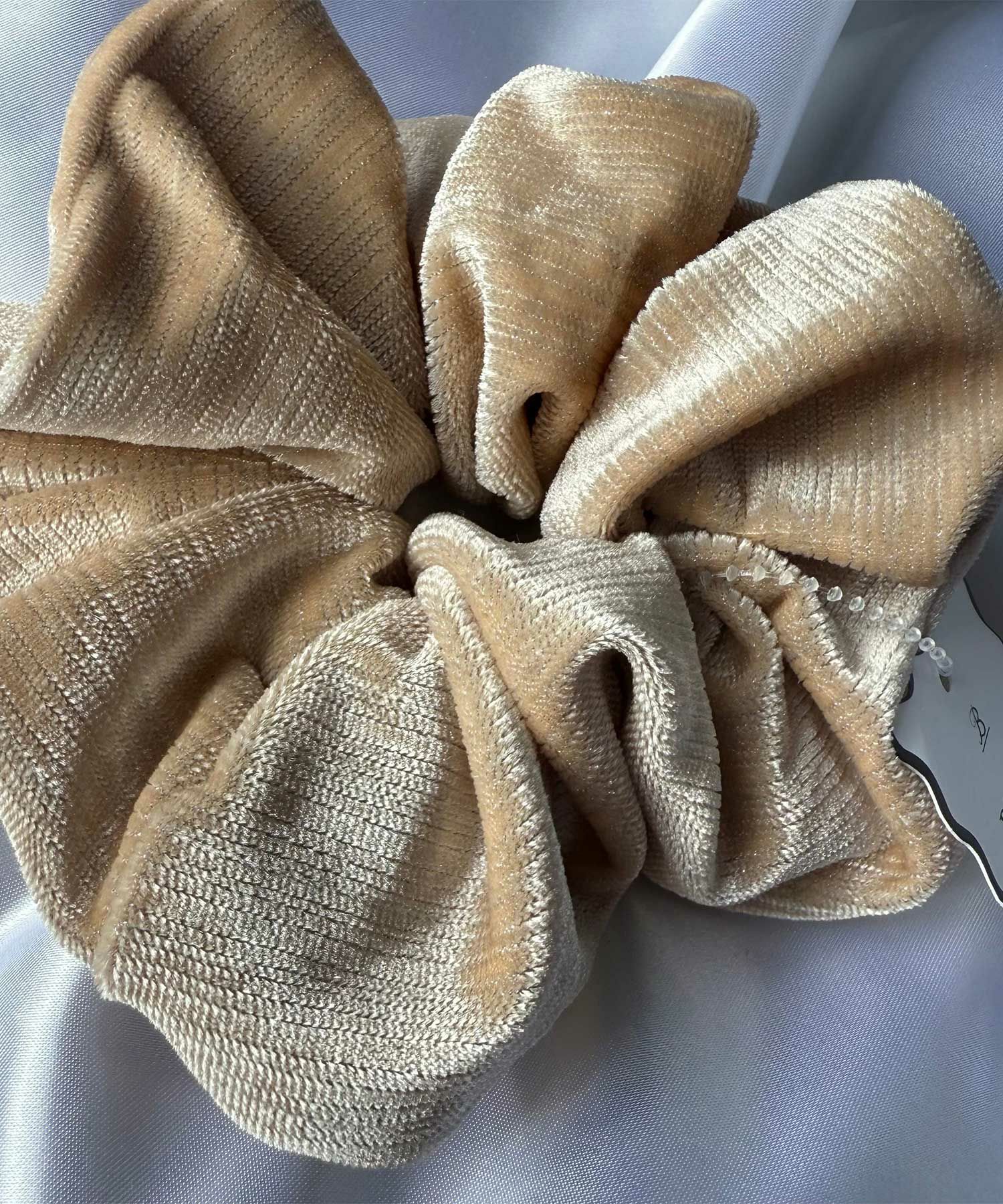 金糸ベロアシュシュ