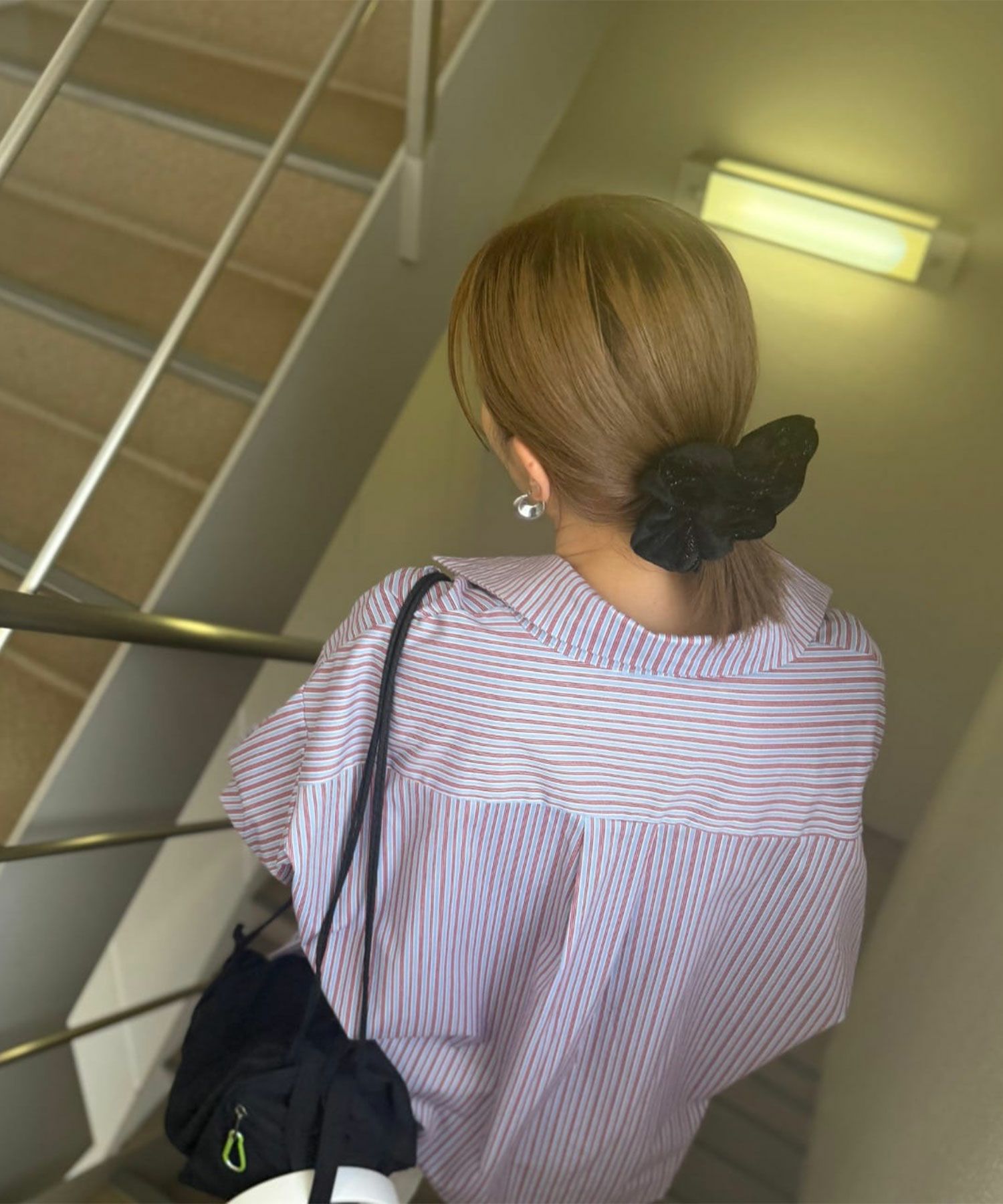 金糸ベロアシュシュ