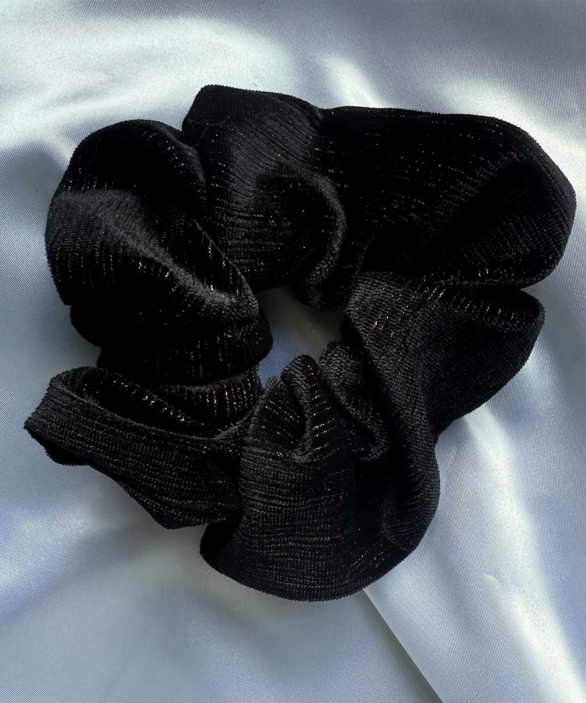 金糸ベロアシュシュ