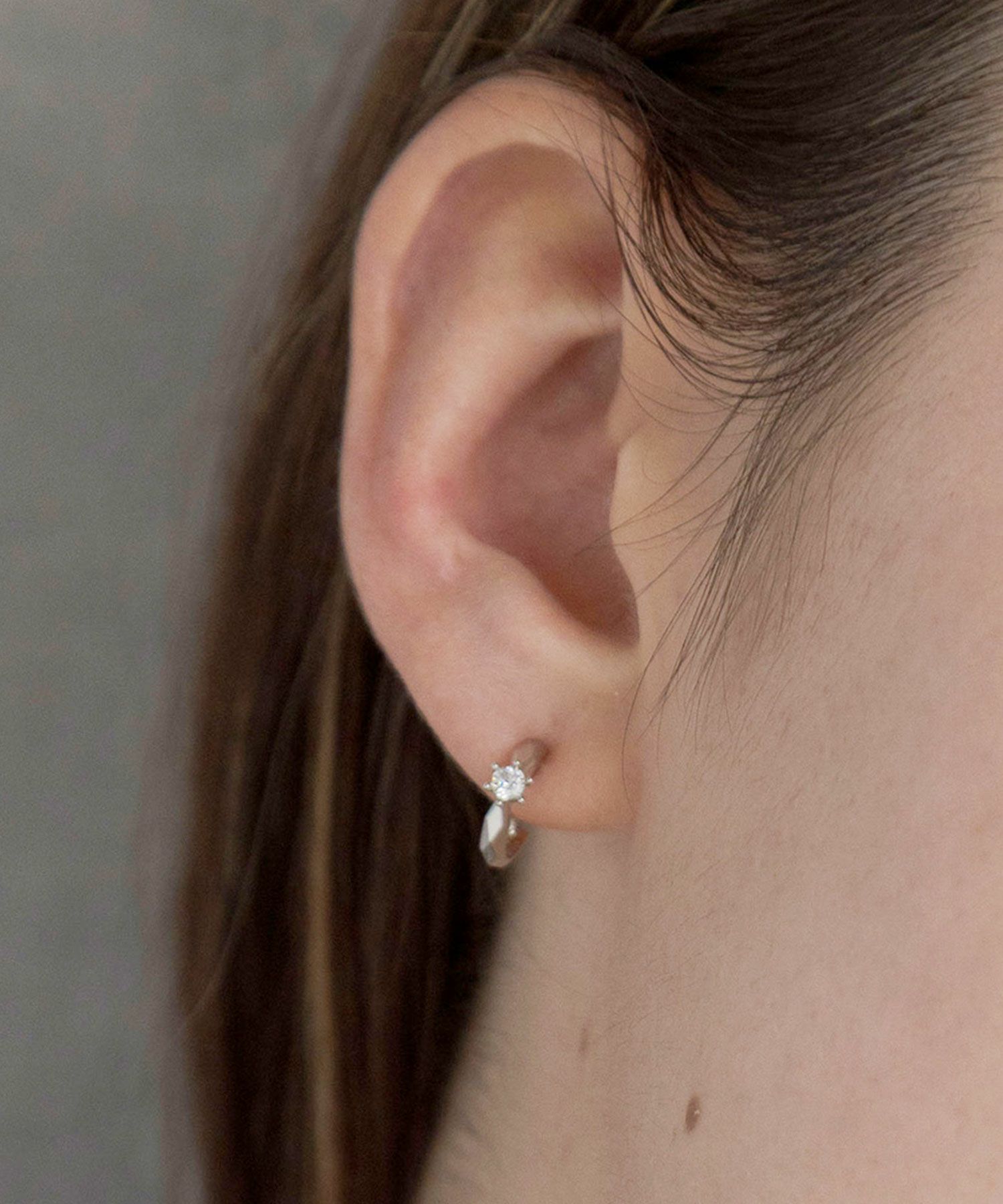 【web限定】ルミダイヤカットシャインフープループフィットイヤリング【Lumirise】