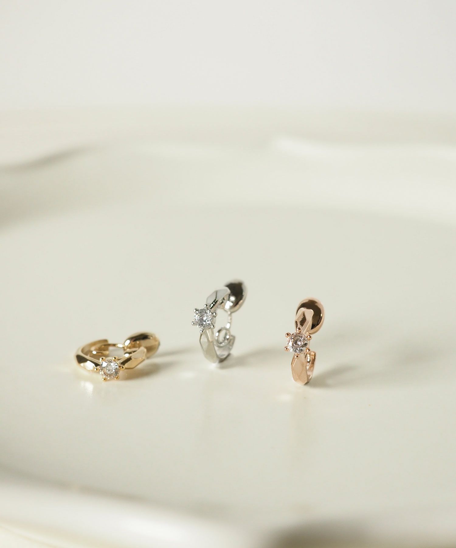 【web限定】ストーンダイヤカットループフィットイヤリング