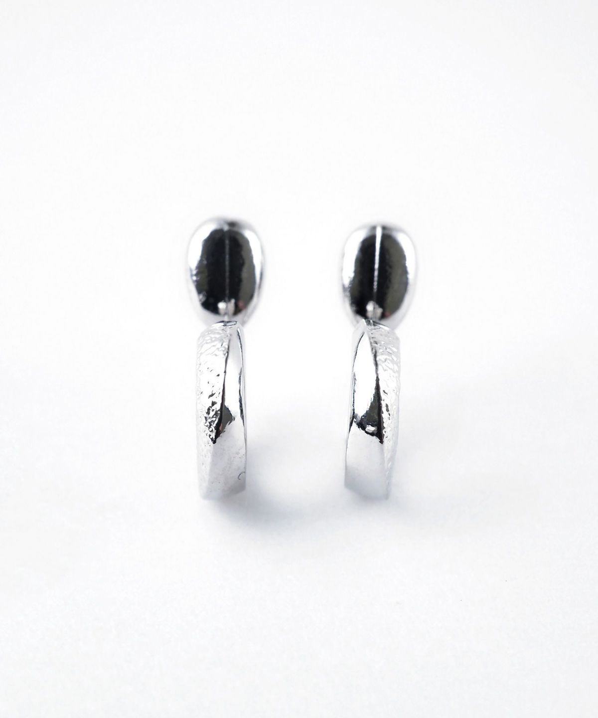 【web限定】ダブルテクスチャタイニーループフィットイヤリング