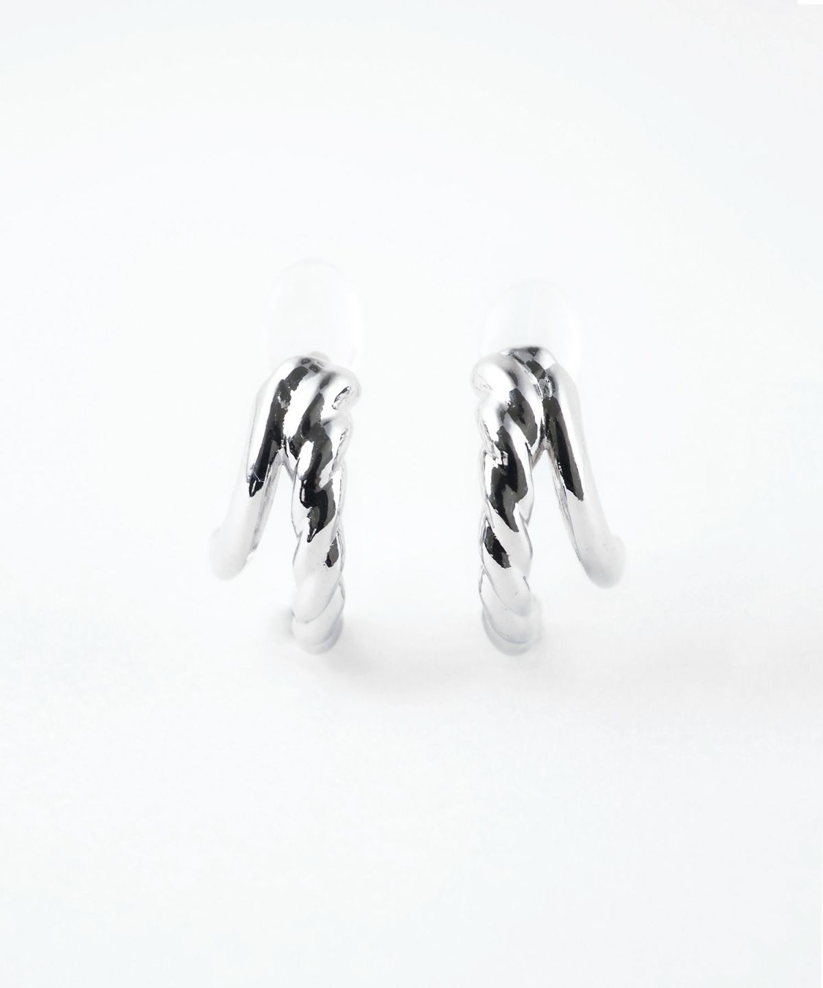 【web限定】ツイストダブルラインクリスタルループフィットイヤリング