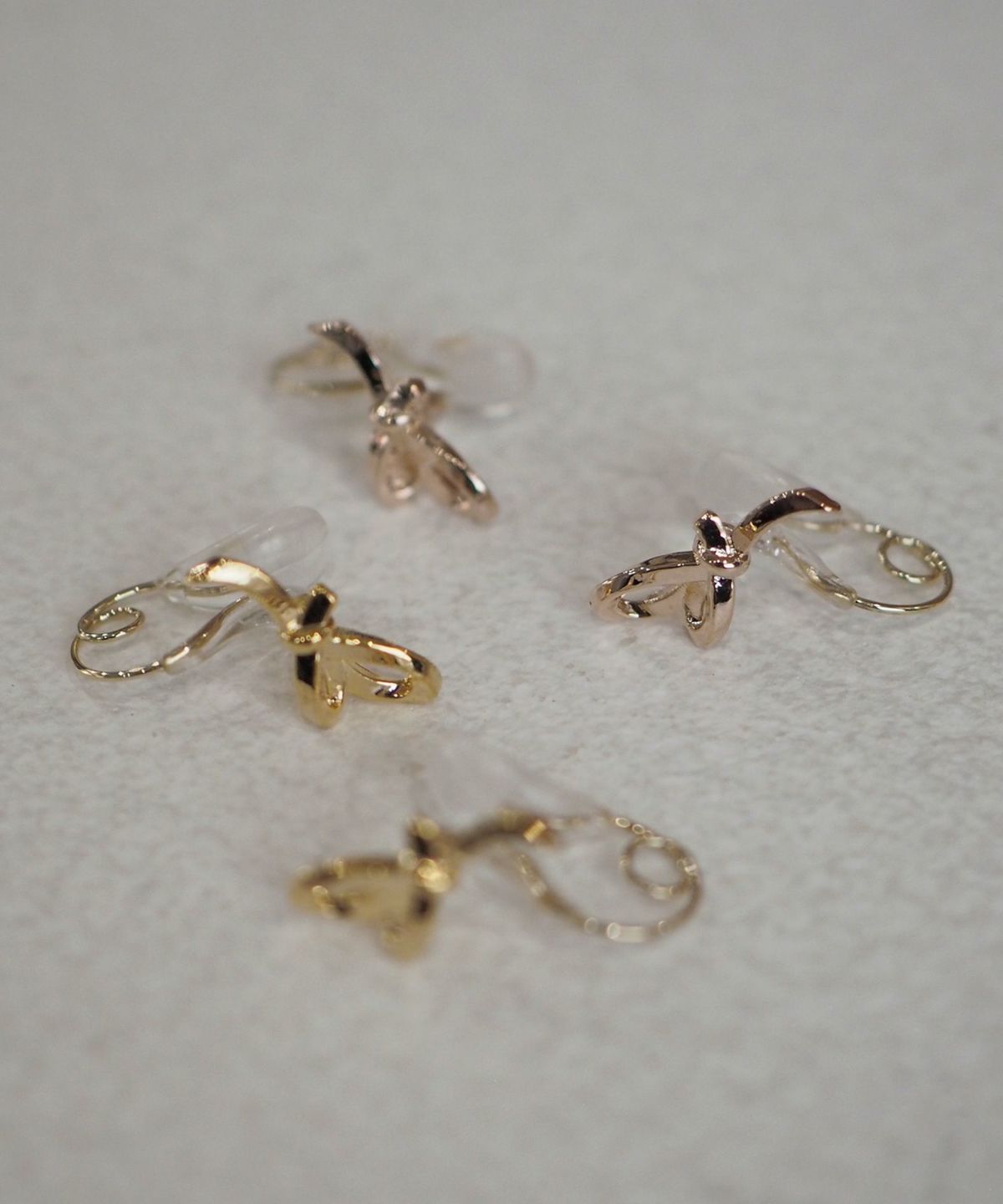 【web限定】メタルノットクリスタルループフィットイヤリング