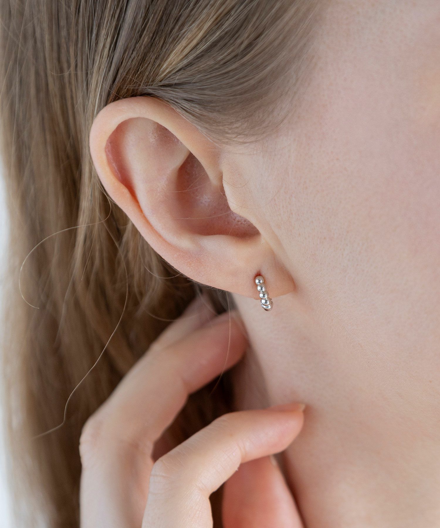 【web限定】ボールラインセラミックポストスムースピアス