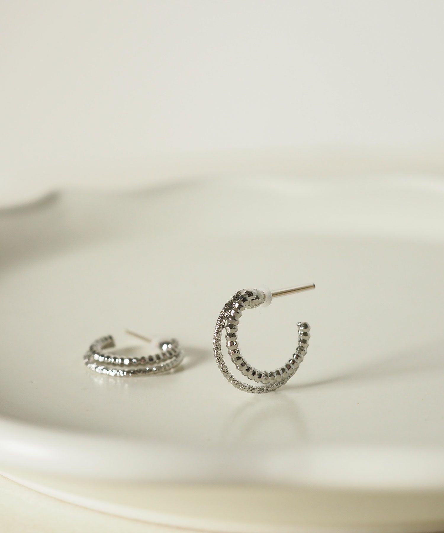 【web限定】ルミレイヤースパークフープ樹脂コーティングポストピアス【Lumirise】