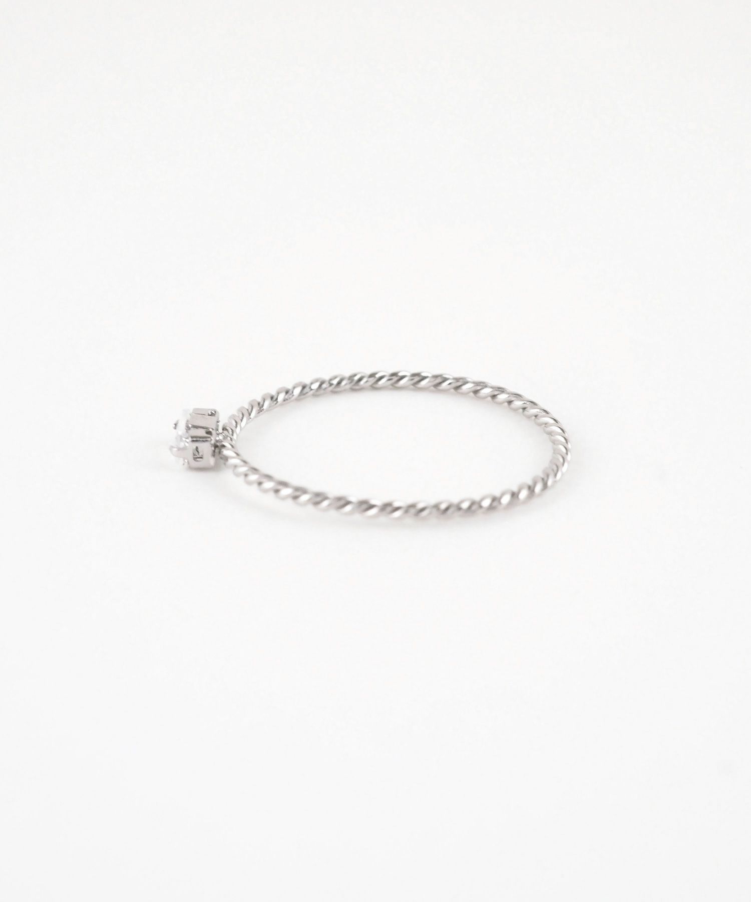 ツイストキュービックジルコニアサージカルステンレスリング